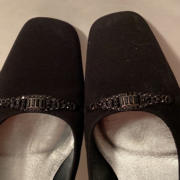 Stuart Weitzman Pump Women's 6 B Black Fabric Embellish Slip On Block Heel Spain - Picture 4 of 8